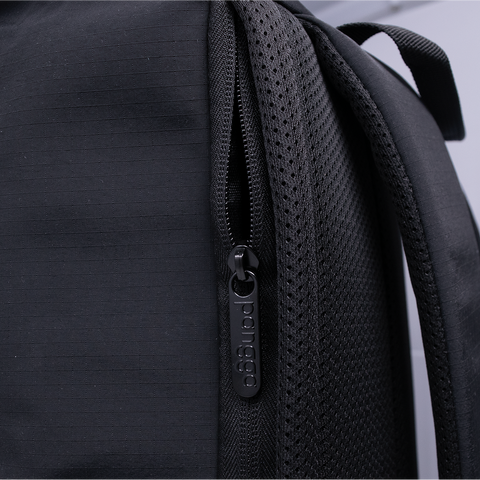 MOCHILA 18" APPEX PS6