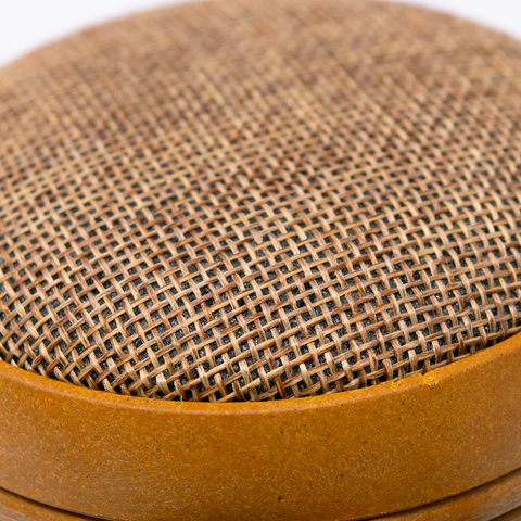BOCINA ECO-BEATT TSS4 Resistente al Agua, Bluetooth, Inalámbrica,Hecho de Material Eco-Wood y Yute con + De 7 Horas Continuas de Bateria y Sonido Superb-Bass.