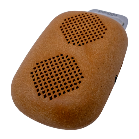 BOCINA ECO-BEATT TSS1 , Con Terapia de 25 Sonidos Para Dormir Profundamente y Superb-Bass, hecho de material ECO-WOOD, 8 horas Continuas de Reproduccion y Entrada Tipo C