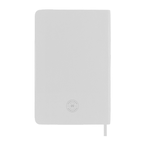 Libreta ecológica CRAFTT SC11 tamaño A5 (14.4 x 21 cm), con 100 hojas y cubierta suave hecha de botellas y papel reciclado. Ideal para notas, bocetos o diario. Diseño resistente, profesional y sustentable.