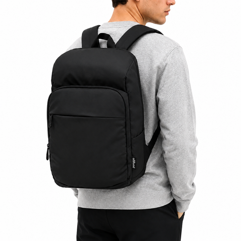 MOCHILA APPEX PS4  impermeable y resistente para laptop 17”. Con poliéster reforzado y malla transpirable. Ideal para viajes, oficina o uso diario. ¡Durabilidad y comodidad en cada paso!